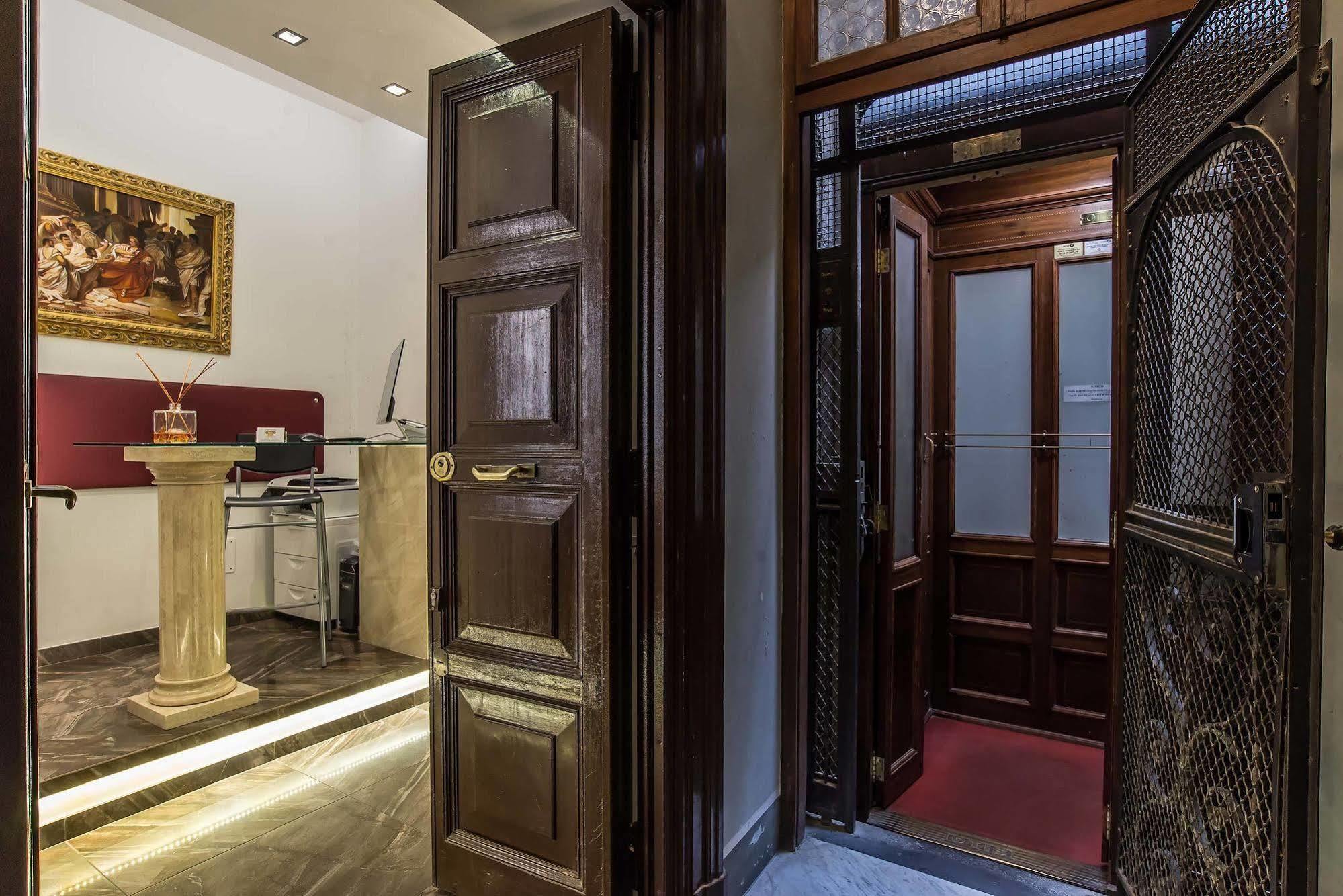 Hotel Pantheon Caesar Relais Řím Exteriér fotografie